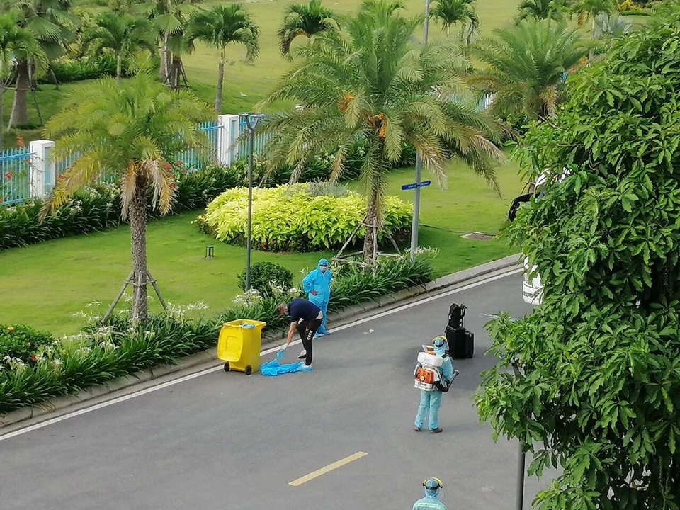 Hòa Phát bao trọn gói chuyến bay đưa 15 chuyên gia đến Dung Quất - 5 Hòa Phát bao trọn gói chuyến bay đưa 15 chuyên gia đến Dung Quất - 5