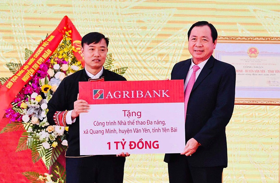 Agribank trao tặng nhà văn hoá thể thao đa năng cho xã Quang Minh - Yên Bái - 1 Agribank trao tặng nhà văn hoá thể thao đa năng cho xã Quang Minh - Yên Bái - 1