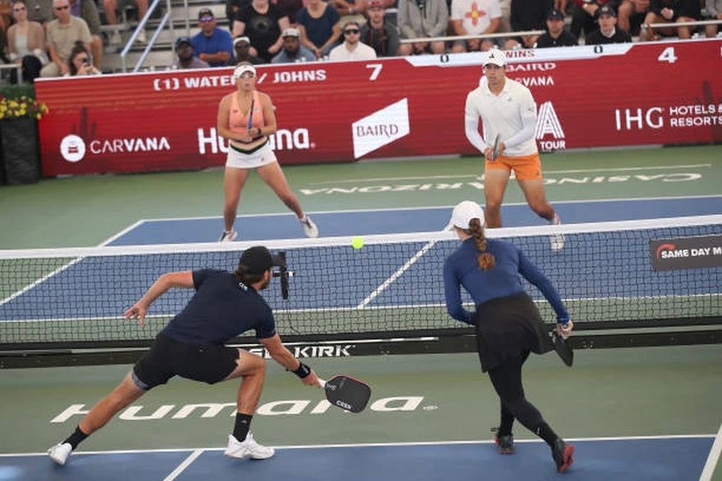 Mặt trái của việc vận động viên pickleball nam lạm dụng chơi “bao sân”  - 1