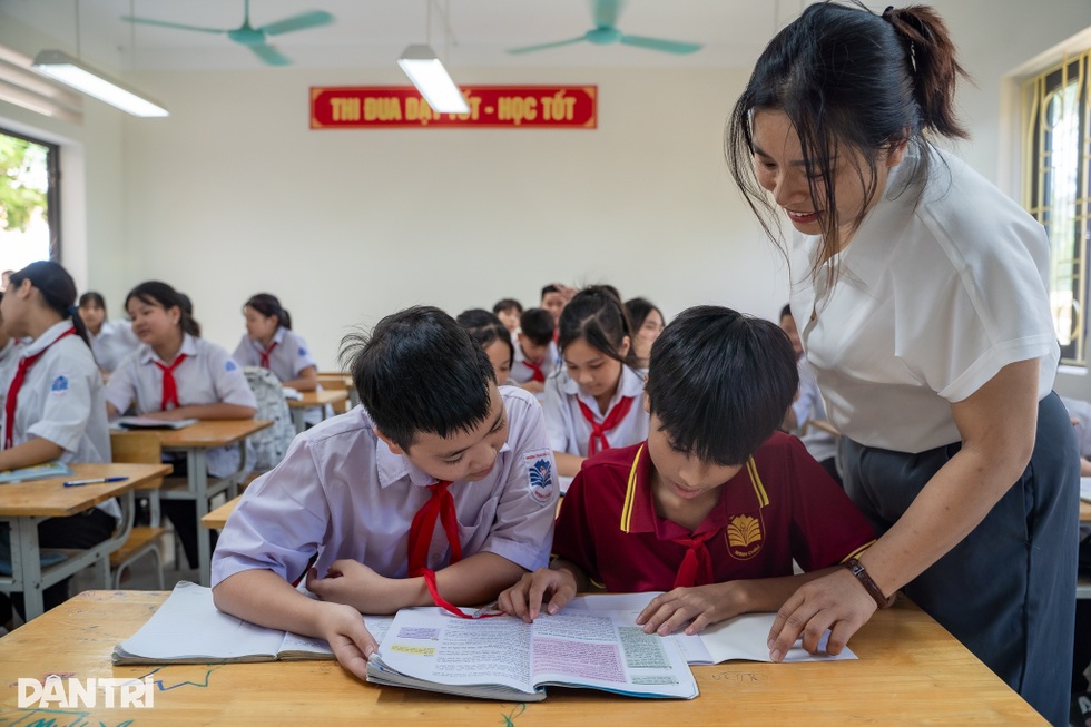 Một xã ở Hà Nội có hơn 400 học sinh vẫn phải vượt sông mỗi ngày đi học - 5 Một xã ở Hà Nội có hơn 400 học sinh vẫn phải vượt sông mỗi ngày đi học - 5