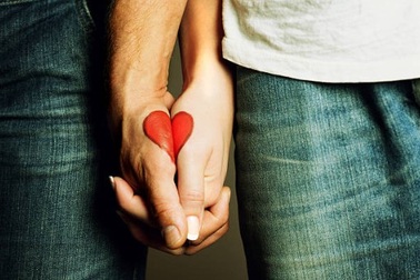 Đủ yêu thì giữ, đủ buồn thì buông