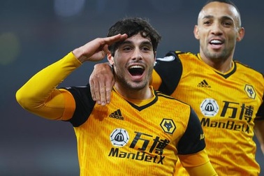 Arsenal 1-2 Wolves: Trái đắng cho "Pháo thủ"