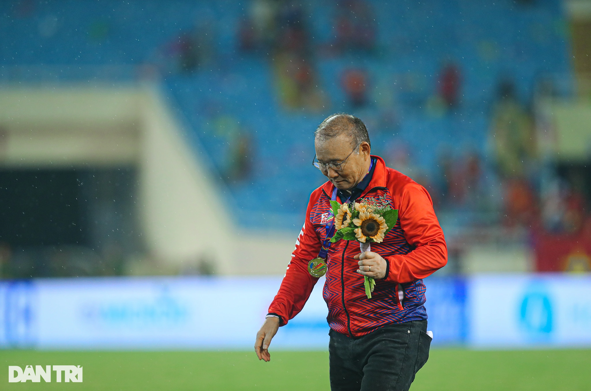 Tuấn Tài, Tiến Linh bật khóc sau chiến thắng đầy cảm xúc của U23 Việt Nam - 16 Tuấn Tài, Tiến Linh bật khóc sau chiến thắng đầy cảm xúc của U23 Việt Nam - 16