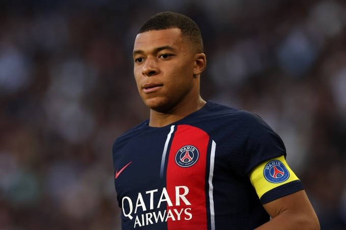 Kylian Mbappe quyết định xong về tương lai, PSG vào thế đường cùng - 2