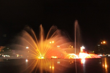 Cả nước nô nức đón năm mới 2013