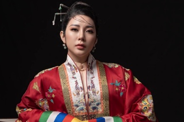 Á hậu, diễn viên Yan My đẹp mặn mà trong bộ ảnh đón Xuân