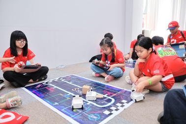 Hè trọn vẹn, con trưởng thành từ những khám phá