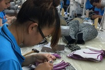 Gần Tết Nguyên đán: Lao động thời vụ kén việc, doanh nghiệp “lo sốt vó"