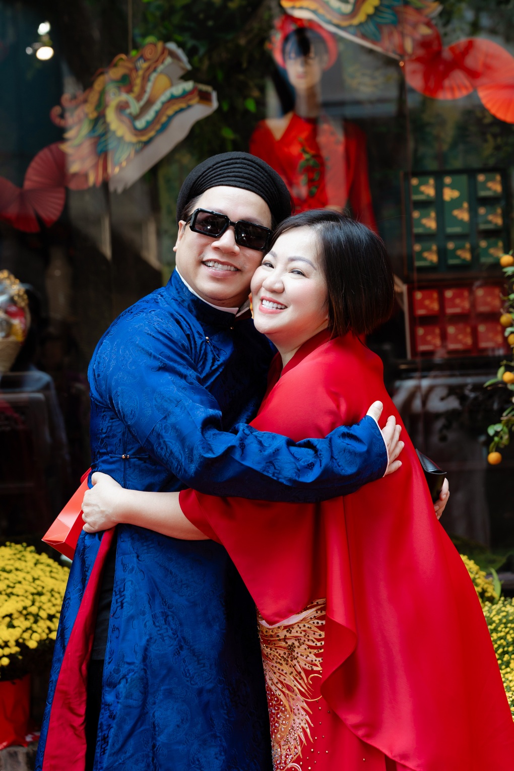 Diva Hồng Nhung đưa con trai du xuân, diện mạo quý tử gây chú ý - 8 Diva Hồng Nhung đưa con trai du xuân, diện mạo quý tử gây chú ý - 8