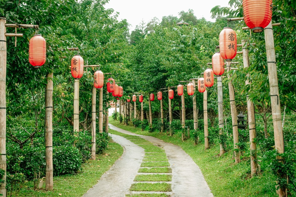 Khách Việt vượt 120km đèo dốc, khám phá Phượng Hoàng cổ trấn ở Thái Lan - 8 Khách Việt vượt 120km đèo dốc, khám phá Phượng Hoàng cổ trấn ở Thái Lan - 8