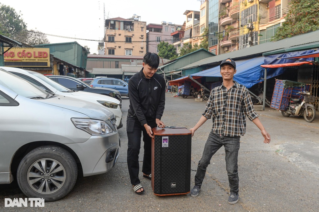 Nụ cười và niềm vui chiến thắng - 1 Nụ cười và niềm vui chiến thắng - 1