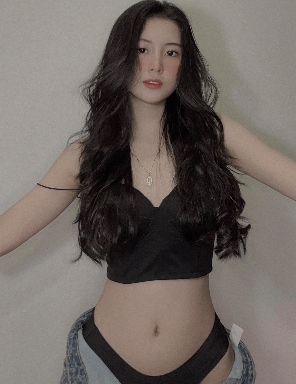 Hot girl Đà Nẵng: Sống thoáng bên ngoài không có nghĩa là hư hỏng bên trong - 9 Hot girl Đà Nẵng: Sống thoáng bên ngoài không có nghĩa là hư hỏng bên trong - 9