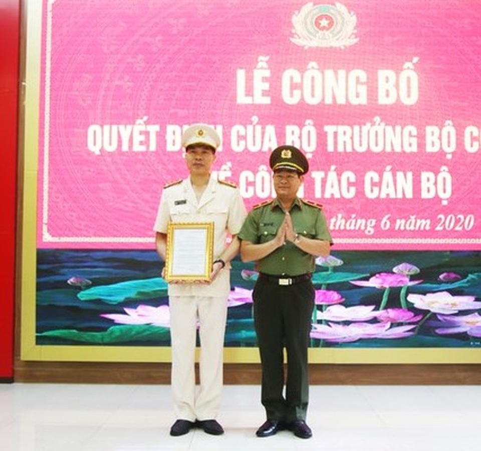 Trưởng phòng - Cục Cảnh sát Kinh tế làm Phó Giám đốc Công an tỉnh Nghệ An - 1 Trưởng phòng - Cục Cảnh sát Kinh tế làm Phó Giám đốc Công an tỉnh Nghệ An - 1