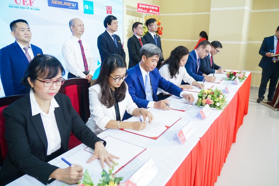 Quan hệ công chúng UEF: Ngành học với trải nghiệm thật từ những câu chuyện thật - 6 Quan hệ công chúng UEF: Ngành học với trải nghiệm thật từ những câu chuyện thật - 6