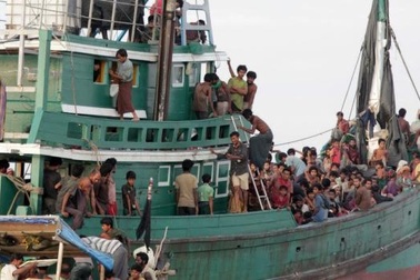 Lật thuyền ngoài khơi Malaysia, ít nhất 14 người thiệt mạng