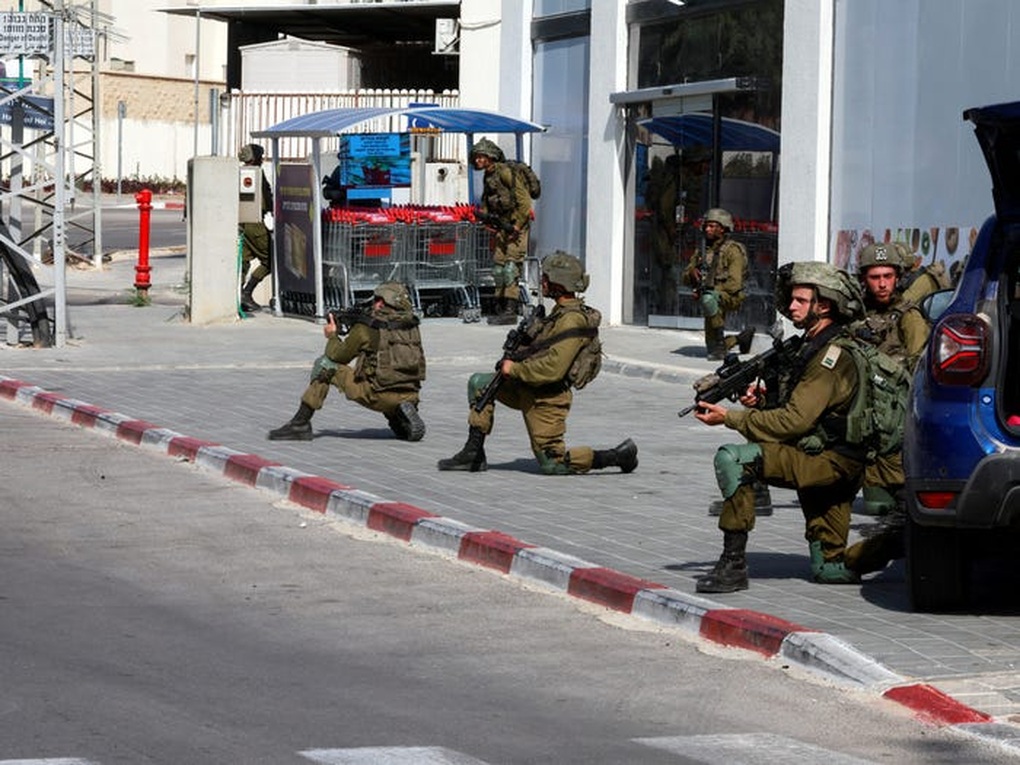 Israel lộ lỗ hổng tình báo chí mạng khi bị Hamas tấn công bất ngờ - 1 Israel lộ lỗ hổng tình báo chí mạng khi bị Hamas tấn công bất ngờ - 1