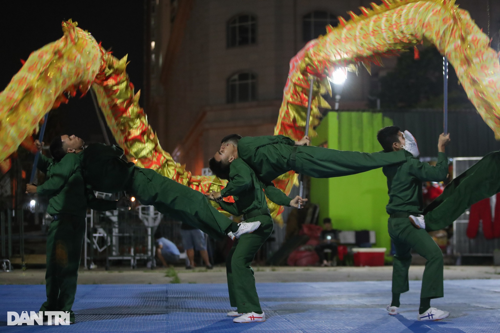 Ngày đêm khổ luyện trên Mai Hoa Thung của đội lân Tinh Anh Đường - 9