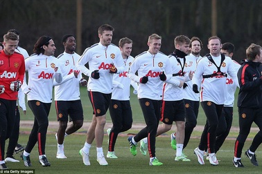 Van Gaal ngạc nhiên vì MU "sạch bóng" chấn thương