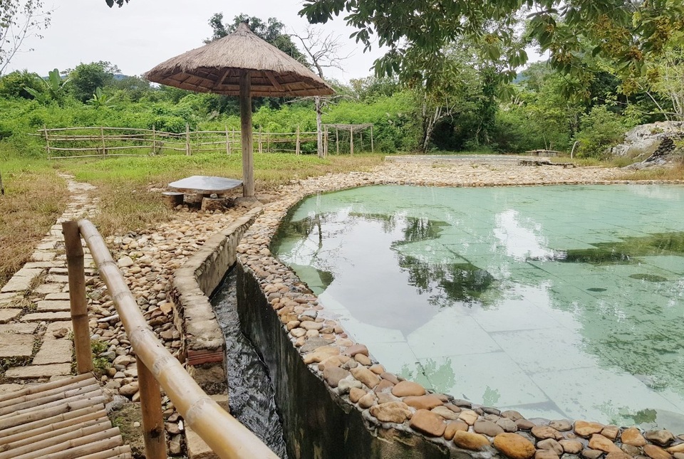 Cận cảnh mỏ khoáng nóng chưa được cấp phép nhưng vẫn bán vé thu tiền - 8 Cận cảnh mỏ khoáng nóng chưa được cấp phép nhưng vẫn bán vé thu tiền - 8