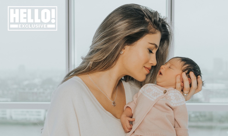 Hoa hậu Anh Amy Willerton vẫn quyến rũ sau khi sinh nở - 10 Hoa hậu Anh Amy Willerton vẫn quyến rũ sau khi sinh nở - 10