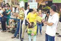 Phanh phui chiêu trò hướng dẫn viên “chui” Trung Quốc