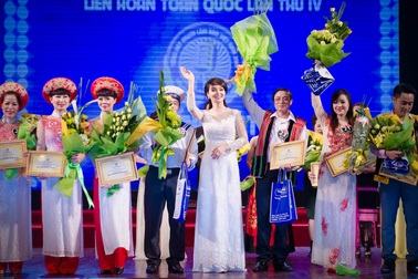 Sôi động bán kết LH tiếng hát người làm báo khu vực phía Bắc