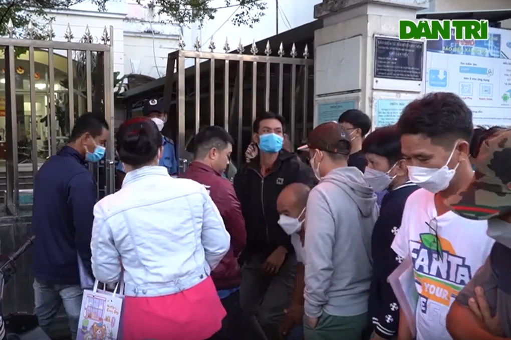 Người lao động mất trắng 5 chế độ khi rút bảo hiểm xã hội một lần - 1 Người lao động mất trắng 5 chế độ khi rút bảo hiểm xã hội một lần - 1