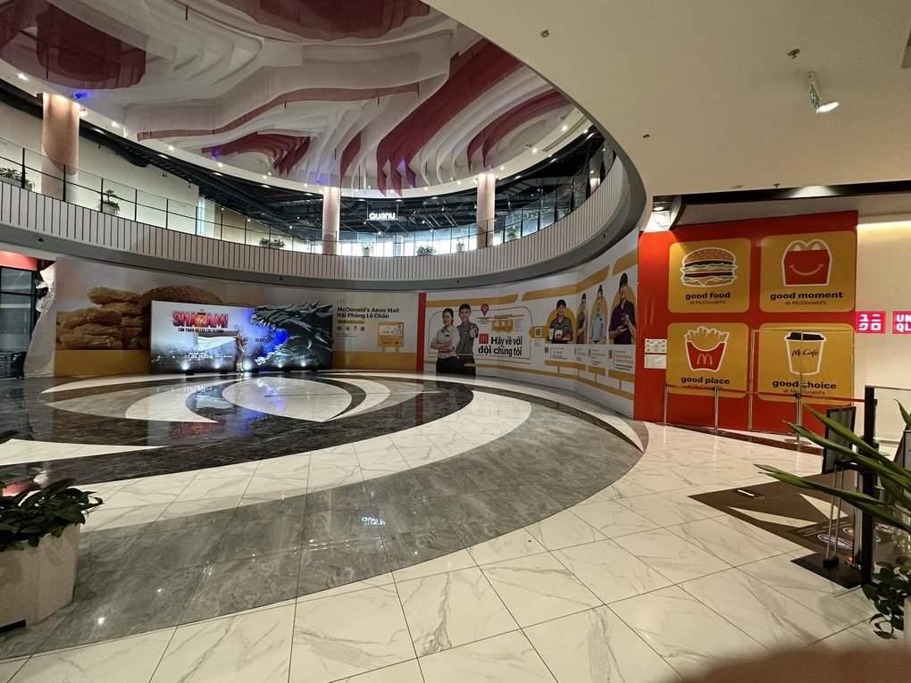 McDonalds Việt Nam nhận giải Rồng Vàng lần thứ 5 - 6 McDonalds Việt Nam nhận giải Rồng Vàng lần thứ 5 - 6