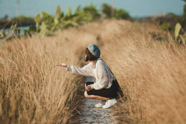 Đẹp mê mẩn với cánh đồng hoa cỏ lau quê “Chị hai 5 tấn”