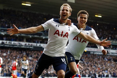 Đội hình tiêu biểu vòng 35 Premier League: “Gà trống” bùng nổ