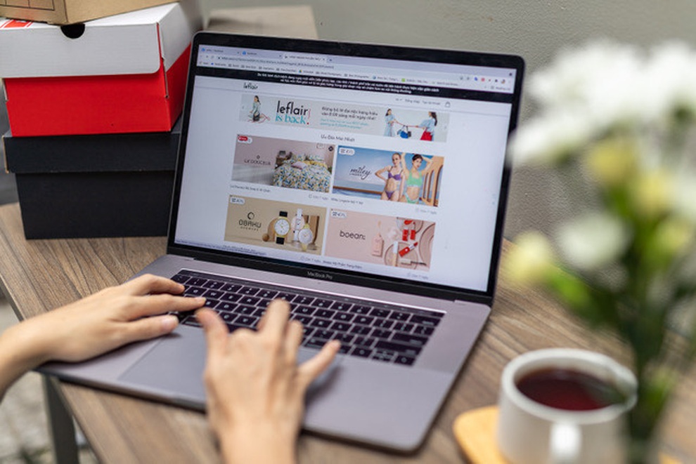 Thúc đẩy mua sắm, tiêu dùng online là cách để không lo thất nghiệp! - 3 Thúc đẩy mua sắm, tiêu dùng online là cách để không lo thất nghiệp! - 3