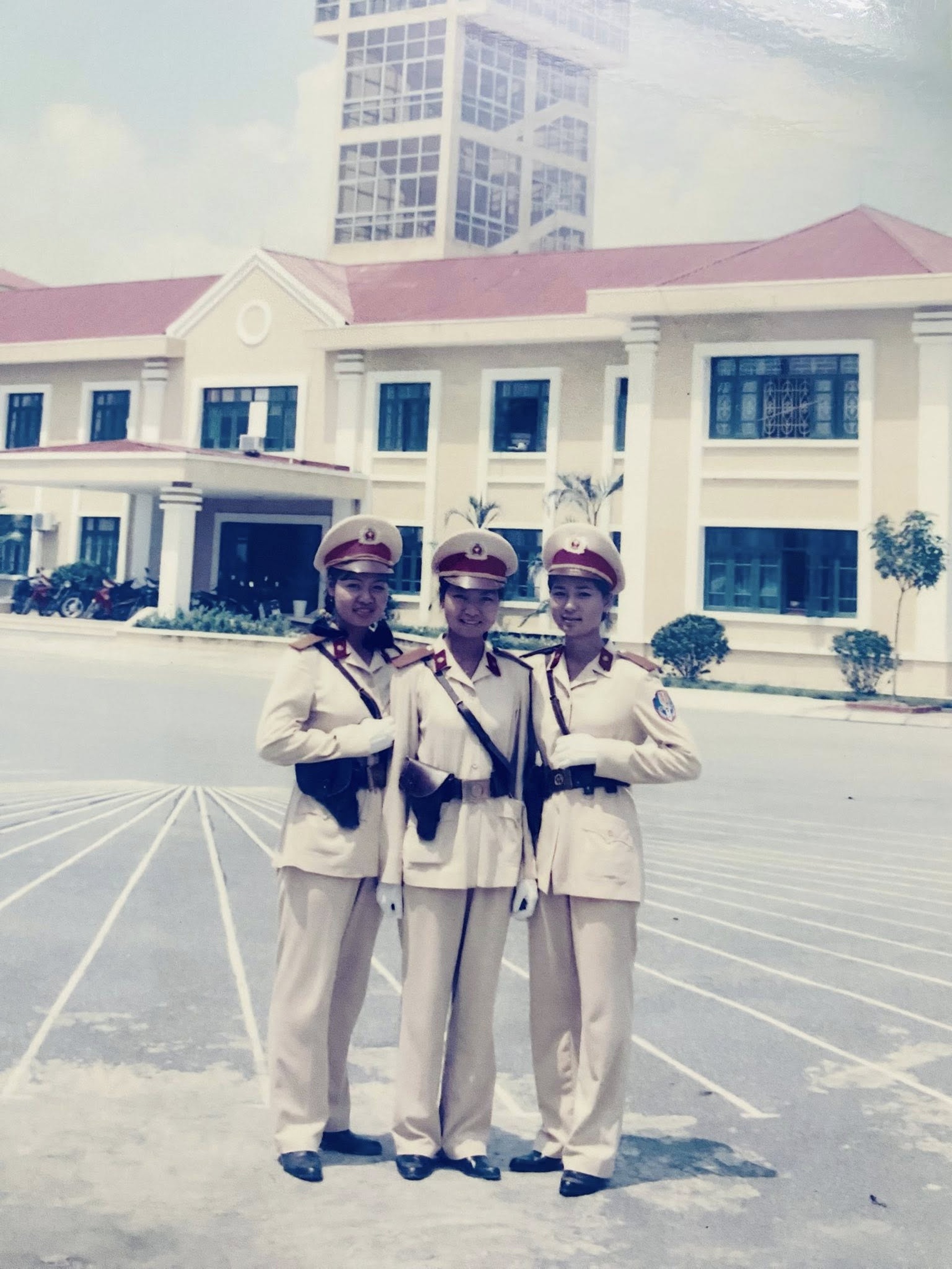Nữ chiến sĩ diễu binh A60: Bức ảnh hiếm, ký ức thời không kem chống nắng - 1 Nữ chiến sĩ diễu binh A60: Bức ảnh hiếm, ký ức thời không kem chống nắng - 1