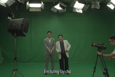 Giật mình nhìn lại năm 2016 qua lời kể của MC Phan Anh và NSƯT Chí Trung