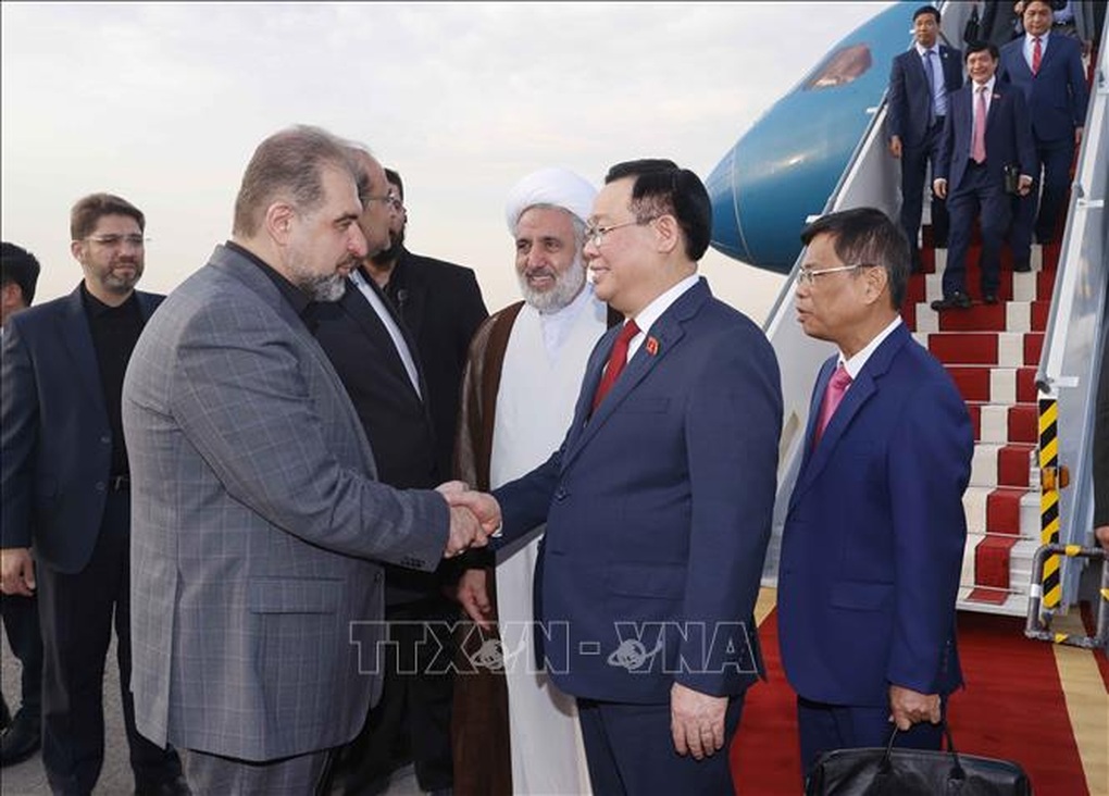 Chủ tịch Quốc hội Vương Đình Huệ bắt đầu thăm chính thức Cộng hòa Hồi giáo Iran - 3 Chủ tịch Quốc hội Vương Đình Huệ bắt đầu thăm chính thức Cộng hòa Hồi giáo Iran - 3