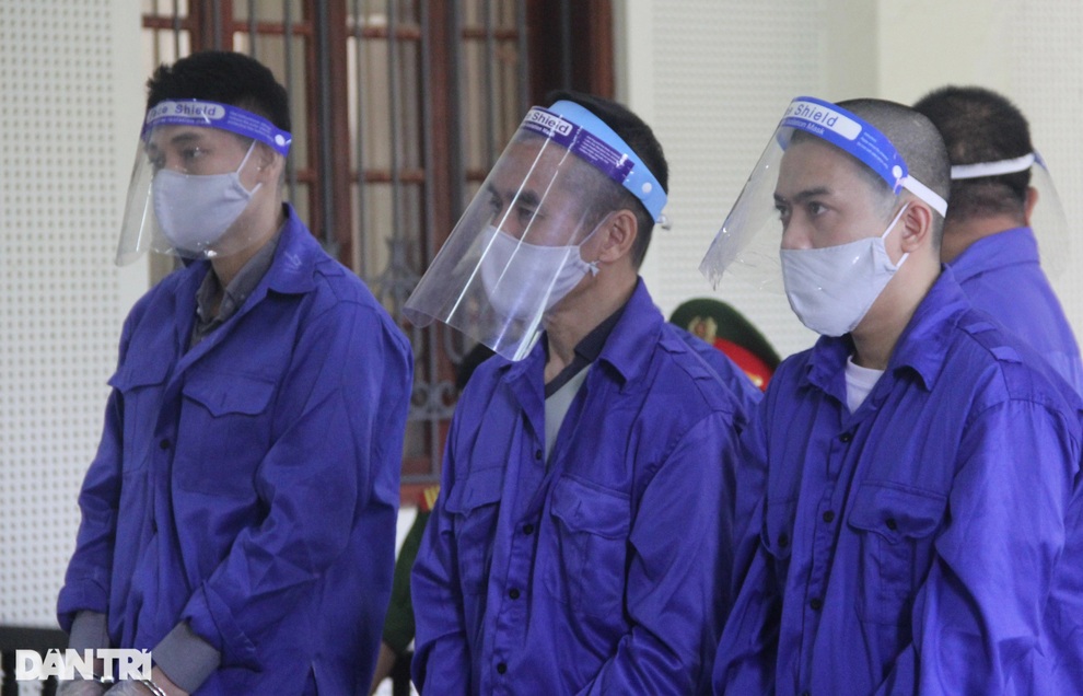 Mua bán số ma túy đặc biệt lớn, 5 bị cáo lĩnh án tử hình - 1 Mua bán số ma túy đặc biệt lớn, 5 bị cáo lĩnh án tử hình - 1