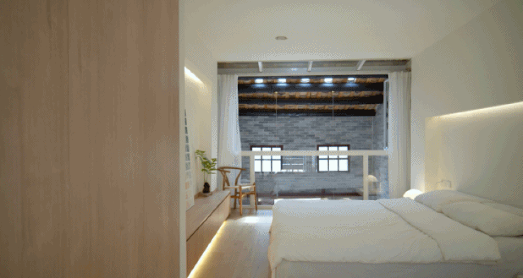 Căn nhà cổ cũ nát lột xác sau khi cải tạo khiến hàng xóm ngỡ ngàng - 3 Căn nhà cổ cũ nát lột xác sau khi cải tạo khiến hàng xóm ngỡ ngàng - 3