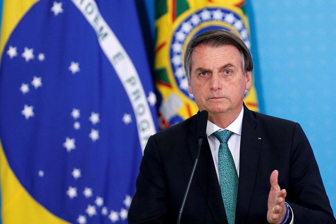 Quân đội Brazil gây bão vì mua 50.000 viên Viagra, Tổng thống lên tiếng - 1 Quân đội Brazil gây bão vì mua 50.000 viên Viagra, Tổng thống lên tiếng - 1