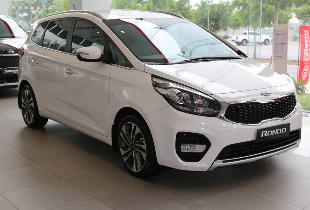 Những mẫu xe 7 chỗ có giá dưới 700 triệu đồng tại Việt Nam - 7 Những mẫu xe 7 chỗ có giá dưới 700 triệu đồng tại Việt Nam - 7