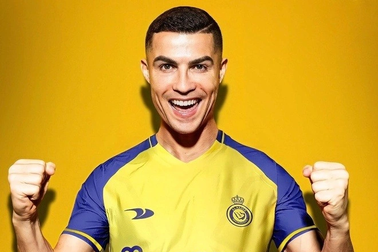 Cristiano Ronaldo là "vua" trên Instagram: Kiếm 57 tỷ đồng từ một đăng tải