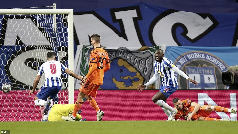 Điểm danh 8 đội bóng lọt vào tứ kết Champions League - 8 Điểm danh 8 đội bóng lọt vào tứ kết Champions League - 8