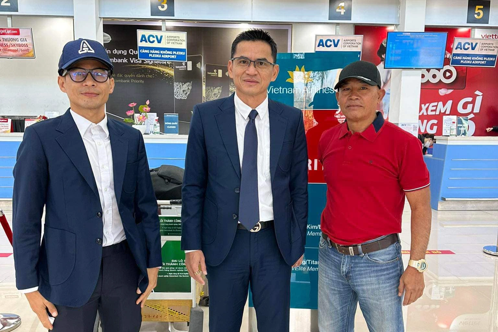HLV Kiatisuk mang theo hai trợ lý đến với CLB CAHN - 1 HLV Kiatisuk mang theo hai trợ lý đến với CLB CAHN - 1