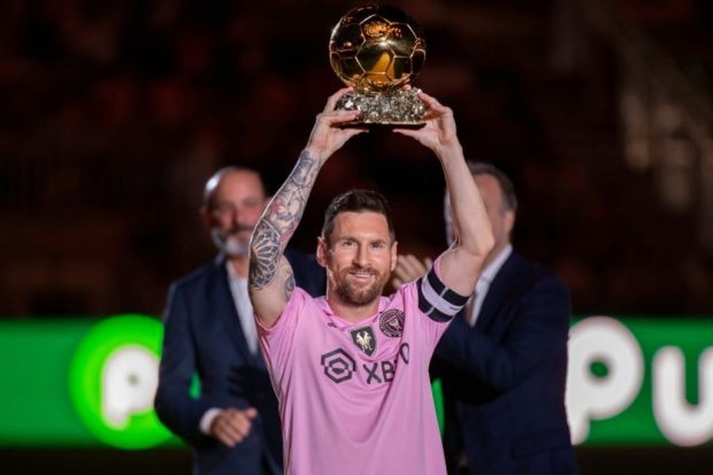 Messi nhận danh hiệu vận động viên xuất sắc nhất năm 2023 - 1 Messi nhận danh hiệu vận động viên xuất sắc nhất năm 2023 - 1