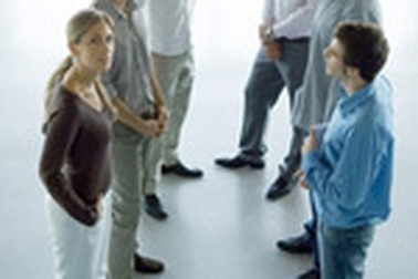 Tìm việc chốn thân quen và những ngộ nhận 