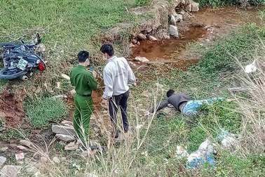 Phát hiện nam thanh niên tử vong bất thường bên bờ suối