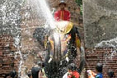 Chùm ảnh lễ hội té nước Thái Lan