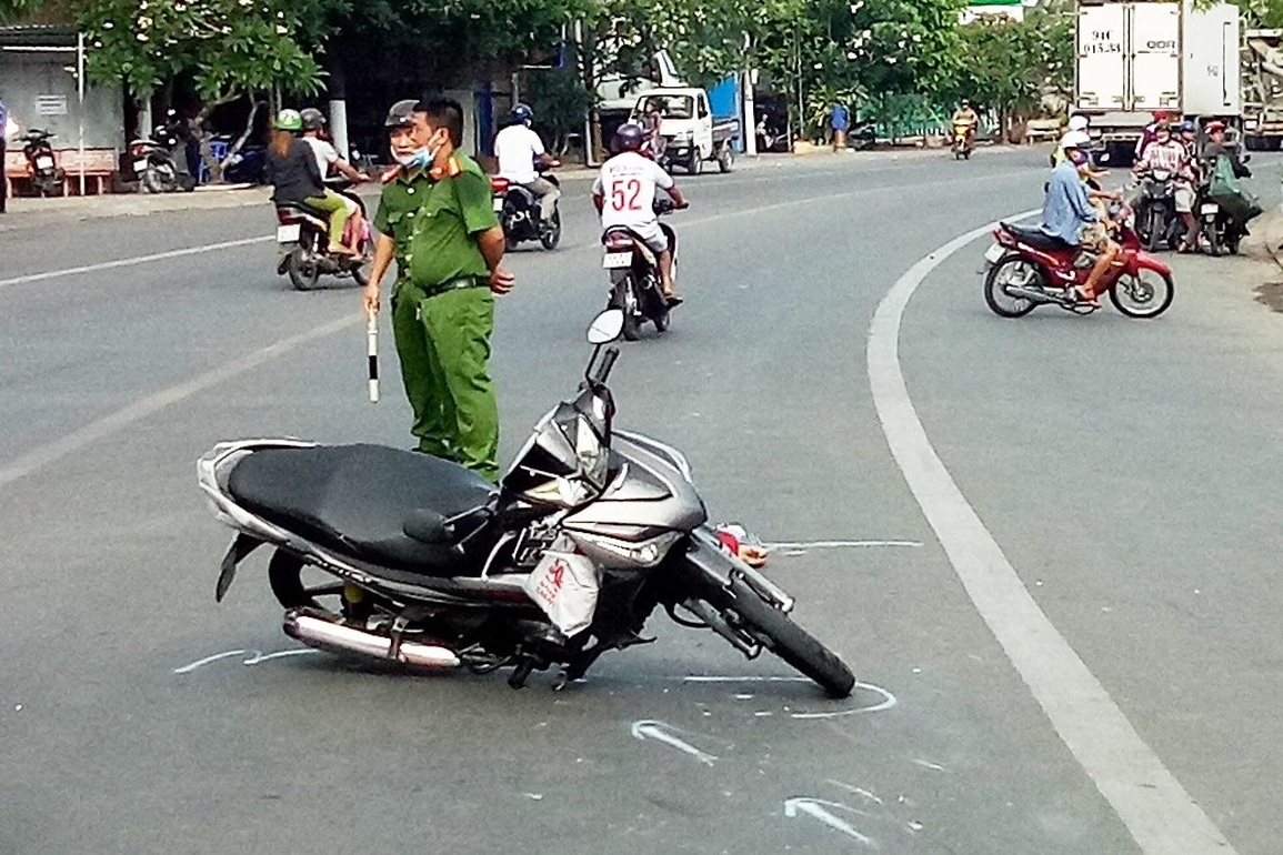 Luật sư giải thích trường hợp bị tai nạn trên đường đi làm được hưởng chế độ bảo hiểm - 1 Luật sư giải thích trường hợp bị tai nạn trên đường đi làm được hưởng chế độ bảo hiểm - 1