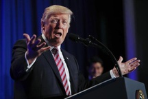 Tòa án ra phán quyết tiếp tục đóng băng sắc lệnh di trú của ông Trump