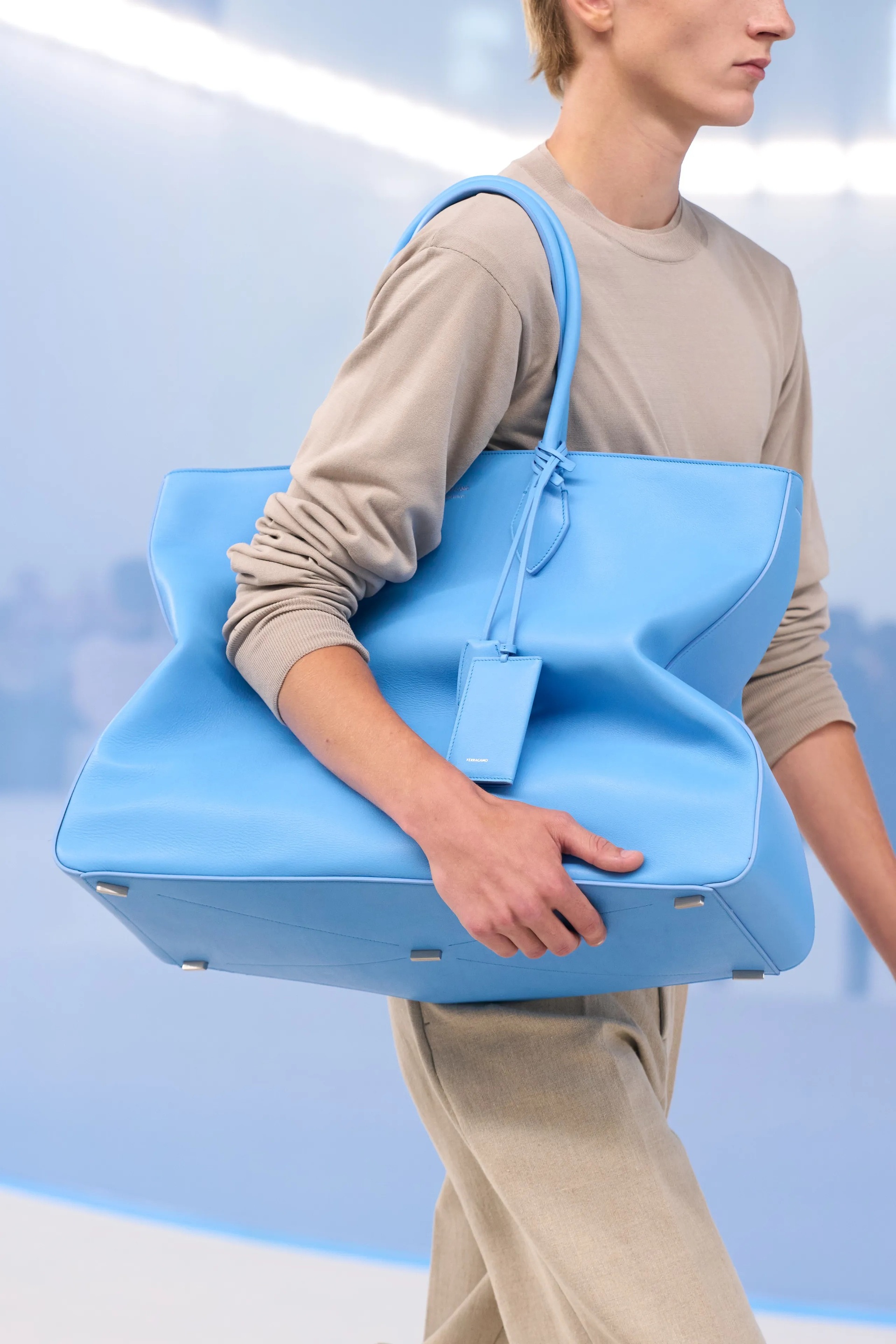 Kiểu túi xách nào được săn đón nhất hiện nay? - 11 Kiểu túi xách nào được săn đón nhất hiện nay? - 11