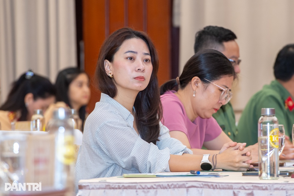 Nâng cao kỹ năng tham gia giao thông an toàn cho người dân - 2 Nâng cao kỹ năng tham gia giao thông an toàn cho người dân - 2