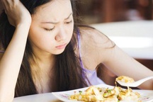 Nhìn thấy đồ ăn dầu mỡ là buồn nôn: Có thể gan đang gặp vấn đề